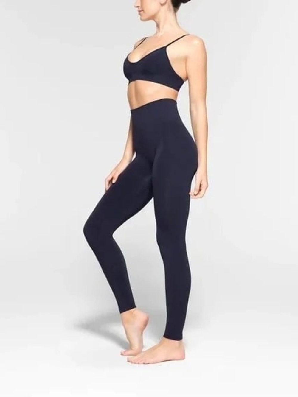 SKIMS Soft Smoothing Seamless Legging